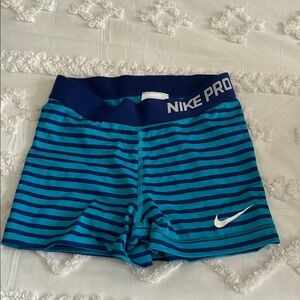 Women’s Nike Pro Teal and Navy Striped Shorts size small